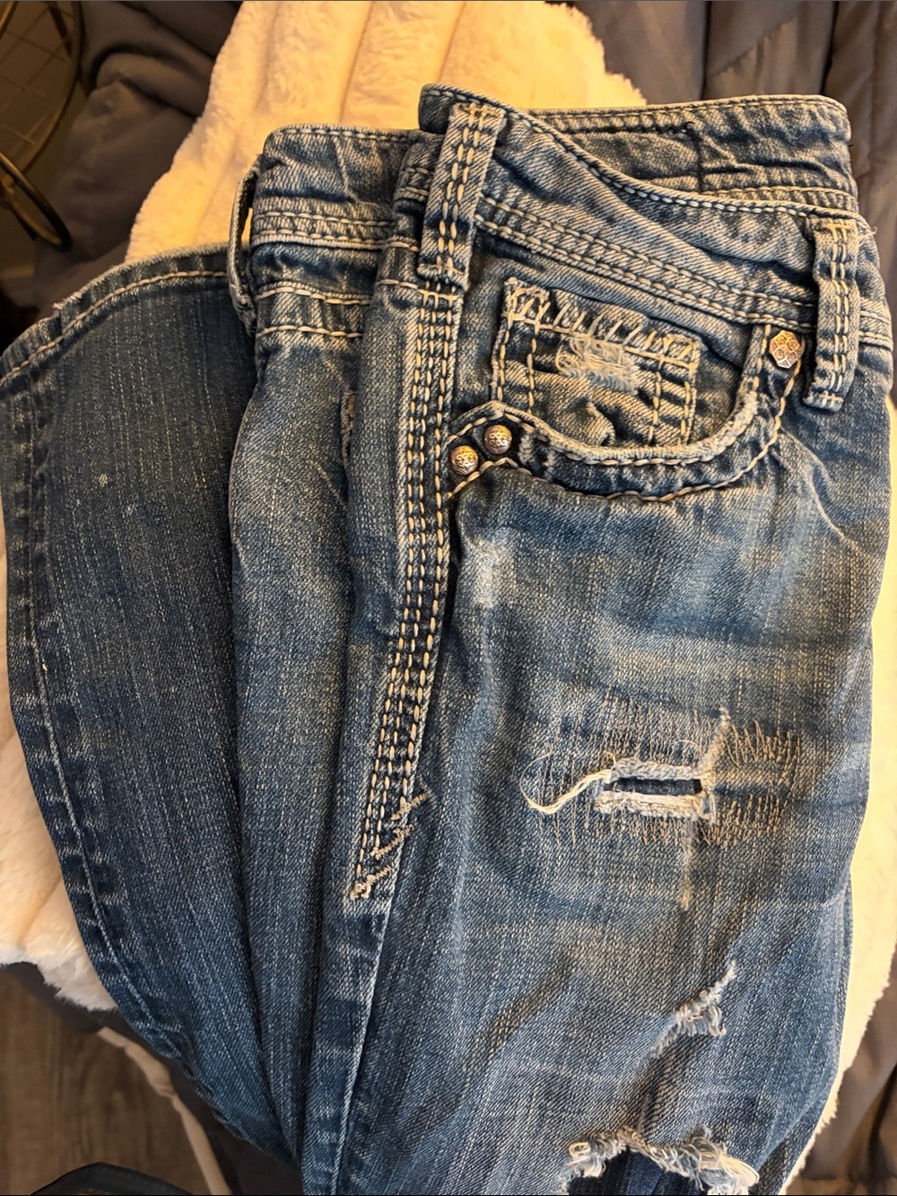 Silver Jeans Women's Distressed Blue Skinny Jeans